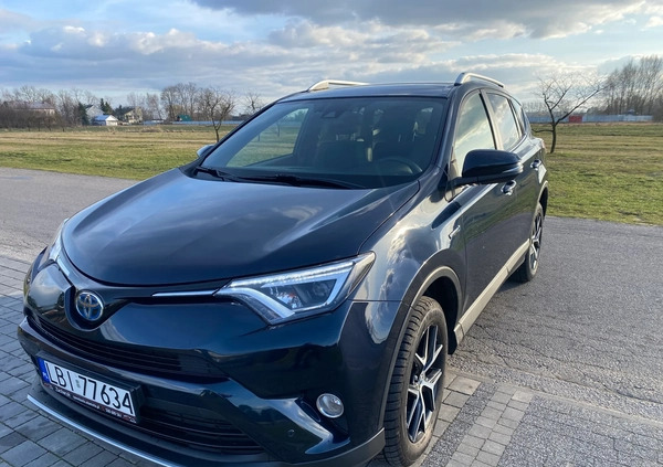 Toyota RAV4 cena 95900 przebieg: 105100, rok produkcji 2017 z Kolbuszowa małe 379